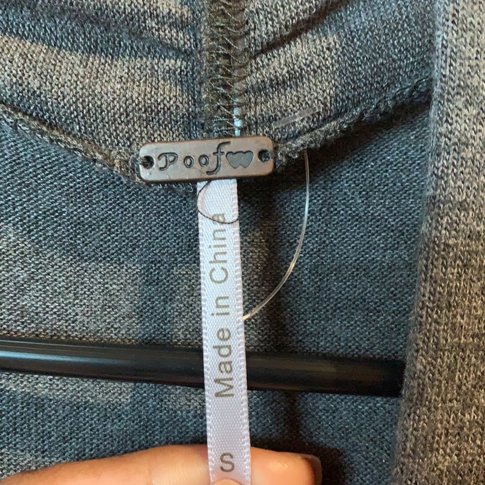 Cardigan - Picture 4 of 4